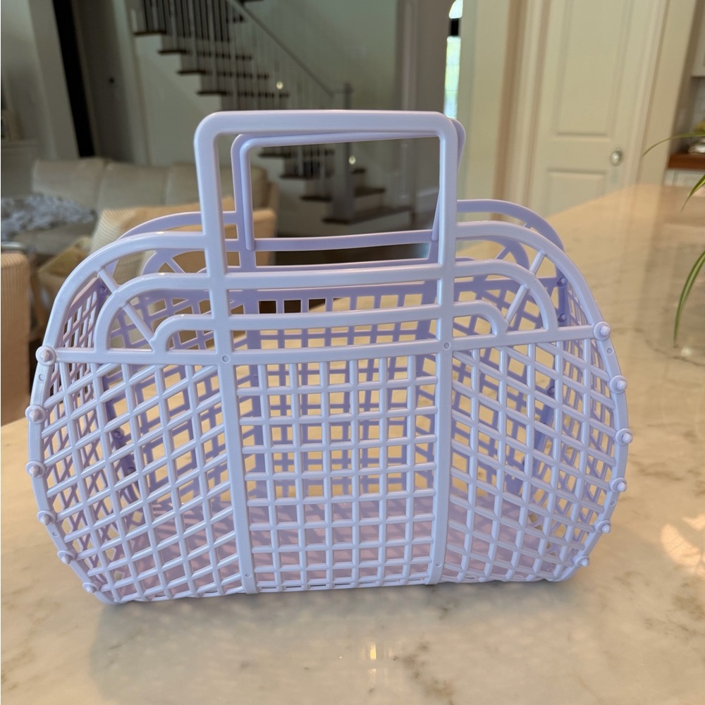 Light Lavender Plastic Basket Tote, never used
